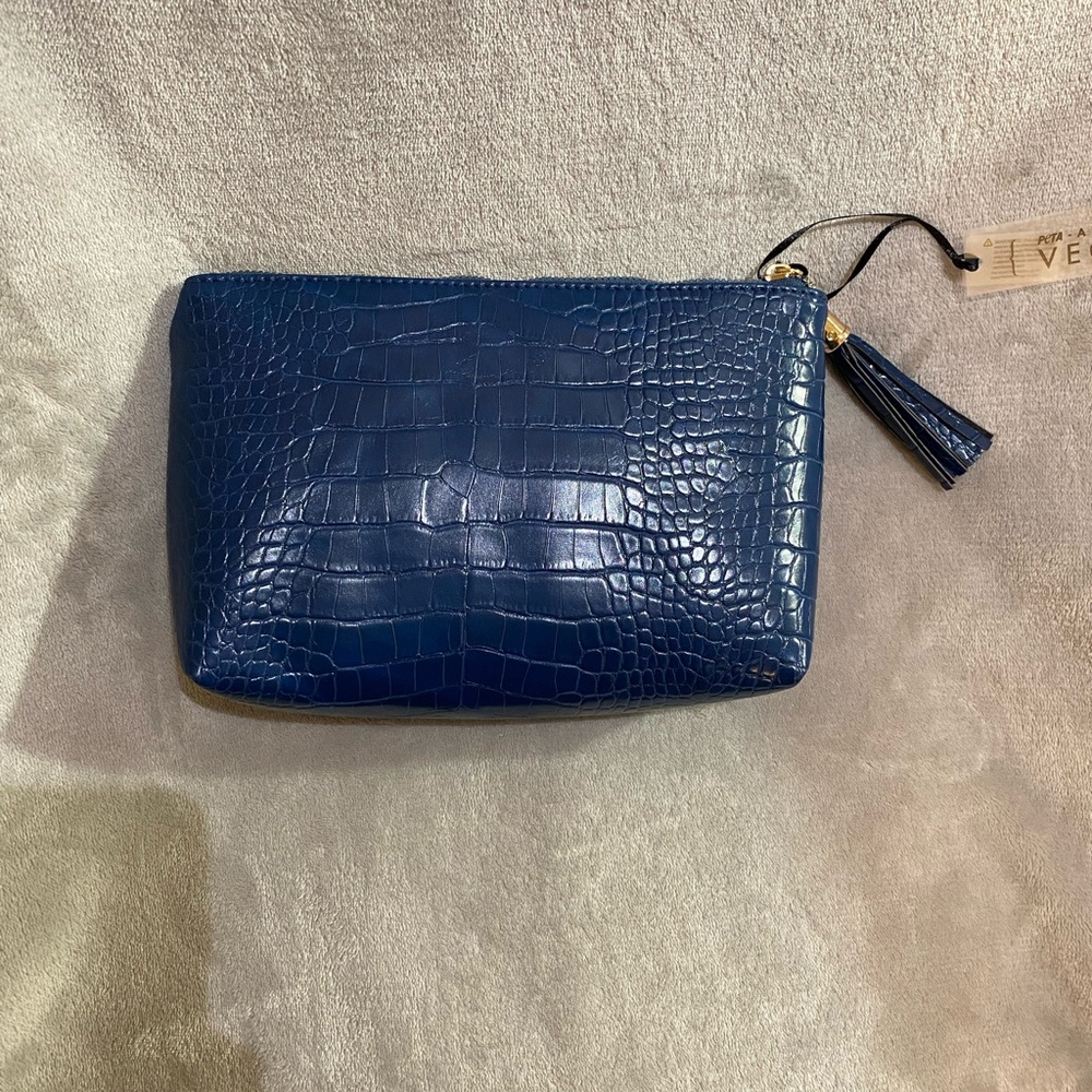 Blue Croc-Embossed Clutch - Picture 2 of 5
